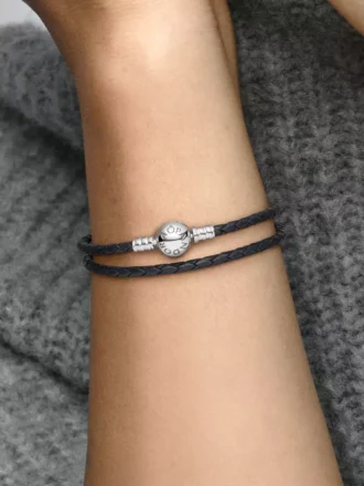Pandora Moments doppeltes schwarzes Lederarmband aus Sterlingsilber Pandora Moments doppeltes schwarzes Lederarmband aus Sterlingsilber