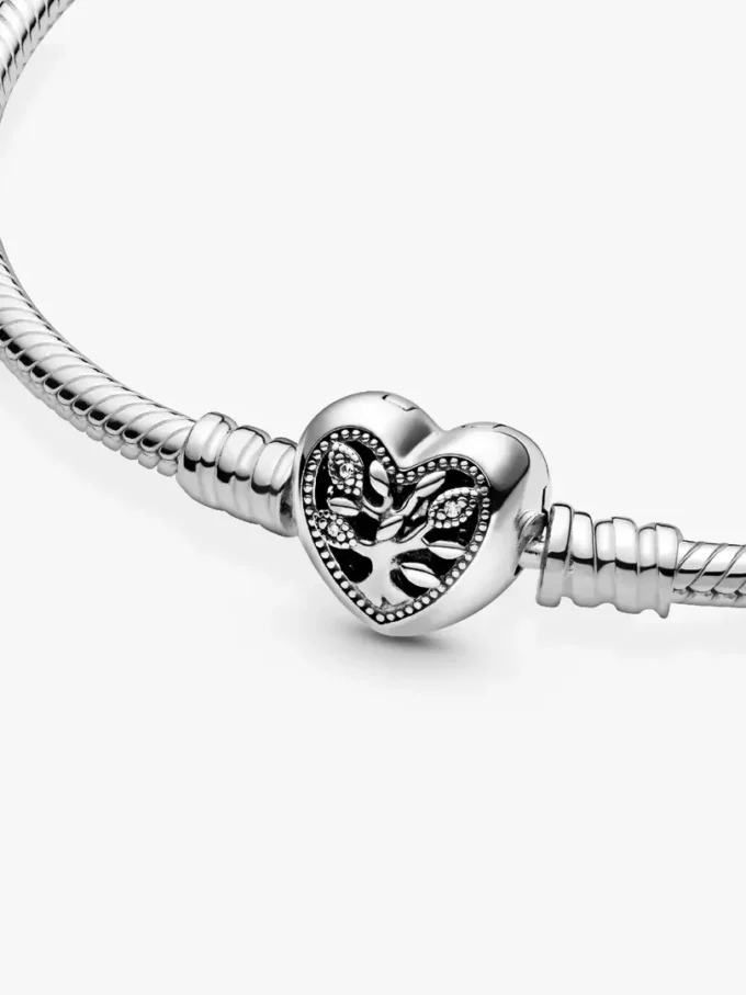 Pandora Moments Familienbaum-Herzverschluss-Snake Chain-Armband aus Sterlingsilber Pandora Moments Familienbaum-Herzverschluss-Snake Chain-Armband aus Sterlingsilber