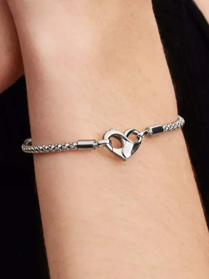 Pandora Moments Kettenarmband mit Nieten aus Sterlingsilber Pandora Moments Kettenarmband mit Nieten aus Sterlingsilber