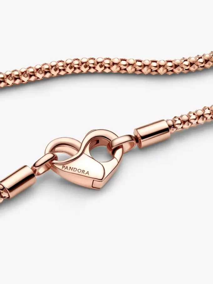 Pandora Moments Kettenhalskette mit Nieten, 14 Karat Roségold-Beschichtung Pandora Moments Kettenhalskette mit Nieten, 14 Karat Roségold-Beschichtung