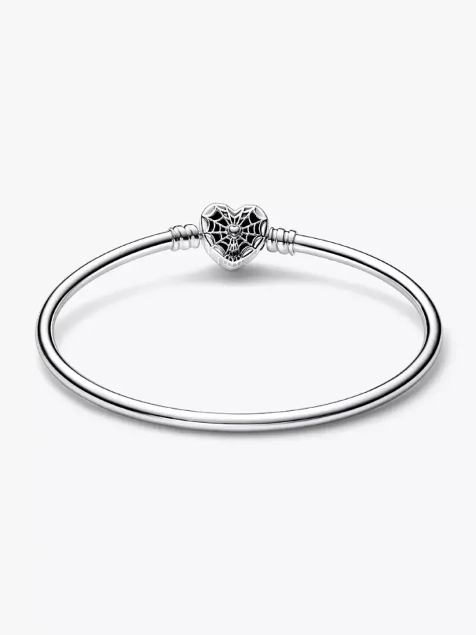 Pandora Moments Marvel Spider-Man-Masken-Verschluss-Bangle aus Sterlingsilber Pandora Moments Marvel Spider-Man-Masken-Verschluss-Bangle aus Sterlingsilber