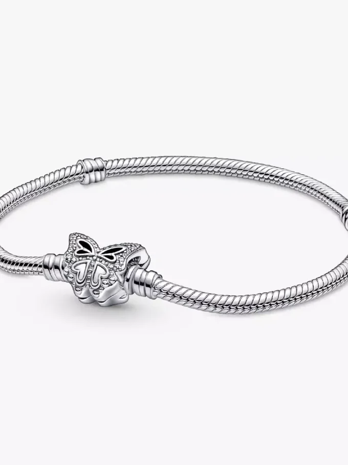 Pandora Moments Schmetterlingsverschluss-Snake Chain-Armband aus Sterlingsilber Pandora Moments Schmetterlingsverschluss-Snake Chain-Armband aus Sterlingsilber