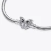 Pandora Moments Schmetterlingsverschluss-Snake Chain-Armband aus Sterlingsilber Pandora Moments Schmetterlingsverschluss-Snake Chain-Armband aus Sterlingsilber