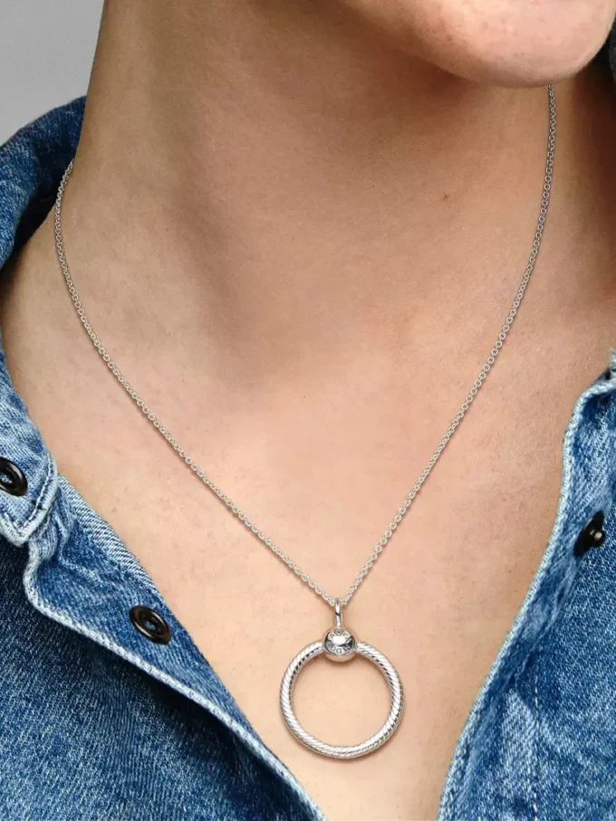 Pandora Moments Small O Pendant aus Sterlingsilber Pandora Moments Small O Pendant aus Sterlingsilber
