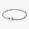 Pandora Moments Snake Chain-Armband mit Marvel-Logo-Verschluss – Sterlingsilber Pandora Moments Snake Chain-Armband mit Marvel-Logo-Verschluss – Sterlingsilber