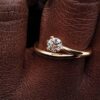 Pandora Nova 14-karätiger Goldring mit asymmetrischem, im Labor gezüchtetem Diamanten – 0,50 Karat Gesamtgewicht, 14-karätiges Gold Pandora Nova 14-karätiger Goldring mit asymmetrischem, im Labor gezüchtetem Diamanten – 0,50 Karat Gesamtgewicht, 14-karätiges Gold