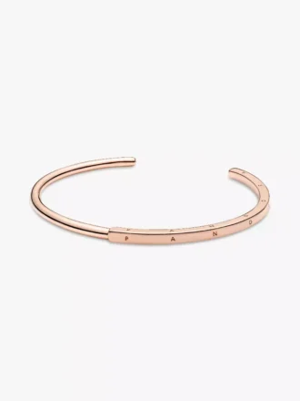 Pandora Signature I-D offener Bangle, 14 Karat Roségold-Beschichtung