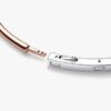 Pandora Signature zweifarbiger I-D Pavé-Bangle – Sterlingsilber, 14 Karat Roségold-Beschichtung Pandora Signature zweifarbiger I-D Pavé-Bangle – Sterlingsilber, 14 Karat Roségold-Beschichtung