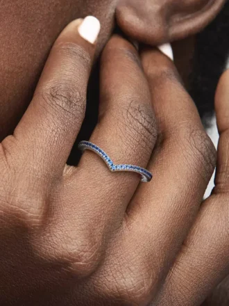Pandora Timeless funkelnder blauer Ring aus Sterlingsilber