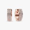 Pandora Timeless Pavé Doppelreihige Ohrringe – 14 Karat Roségoldbeschichtung Pandora Timeless Pavé Doppelreihige Ohrringe – 14 Karat Roségoldbeschichtung