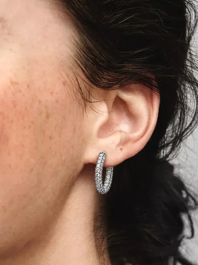 Pandora Timeless Pavé-Ohrringe mit einer Reihe aus Sterlingsilber Pandora Timeless Pavé-Ohrringe mit einer Reihe aus Sterlingsilber