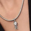 Pavé-Dangle Charm mit Unendlichkeitsknoten aus Sterlingsilber Pavé-Dangle Charm mit Unendlichkeitsknoten aus Sterlingsilber
