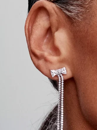 Pavé-Ohrringe mit Schleife aus Sterlingsilber Pavé-Ohrringe mit Schleife aus Sterlingsilber