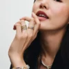 Ring mit Herzreihe, 14-karätige Vergoldung Ring mit Herzreihe, 14-karätige Vergoldung