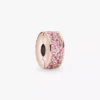 Pink Pavé Clip Charm, 14 Karat Roségold-Beschichtung Pink Pavé Clip Charm, 14 Karat Roségold-Beschichtung