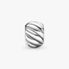 Polierter Clip Charm mit Federmotiv aus Sterlingsilber Polierter Clip Charm mit Federmotiv aus Sterlingsilber