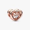 Radiant Heart & Floating Stone Charm – 14 Karat Roségold-Beschichtung Radiant Heart & Floating Stone Charm – 14 Karat Roségold-Beschichtung