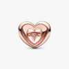 Radiant Heart & Floating Stone Charm – 14 Karat Roségold-Beschichtung Radiant Heart & Floating Stone Charm – 14 Karat Roségold-Beschichtung