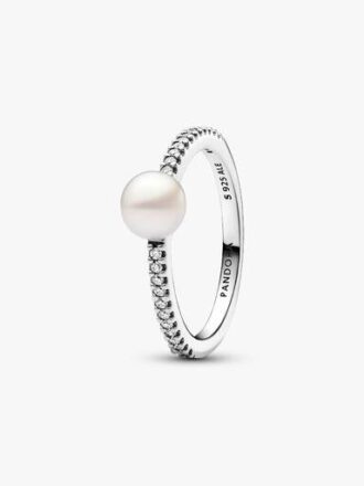 Ring mit behandelter Süßwasserzuchtperle und Pavé – Sterlingsilber