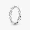 Ring mit geknoteten Herzen aus Sterlingsilber Ring mit geknoteten Herzen aus Sterlingsilber
