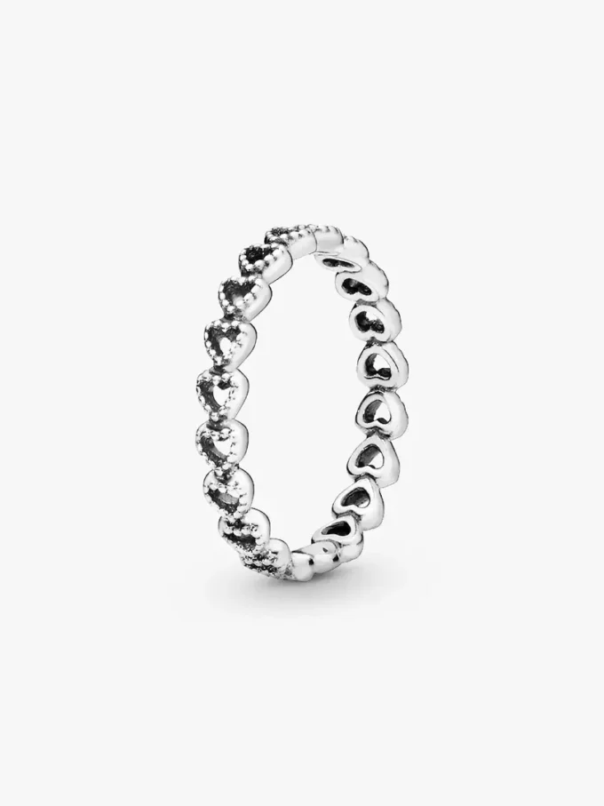 Ring mit Herzband aus Sterlingsilber Ring mit Herzband aus Sterlingsilber