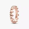 Ring mit Herzreihe, 14 Karat Roségold-Beschichtung Ring mit Herzreihe, 14 Karat Roségold-Beschichtung