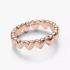 Ring mit Herzreihe, 14 Karat Roségold-Beschichtung Ring mit Herzreihe, 14 Karat Roségold-Beschichtung