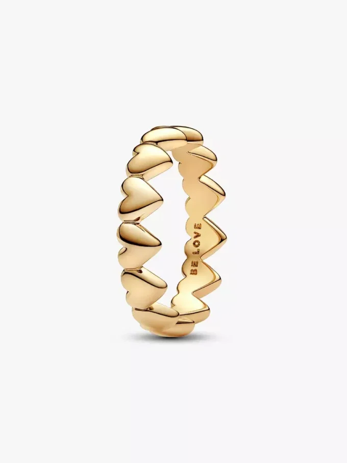 Ring mit Herzreihe, 14-karätige Vergoldung Ring mit Herzreihe, 14-karätige Vergoldung