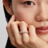 Ring mit klaren Herzen, 14-karätig vergoldet Ring mit klaren Herzen, 14-karätig vergoldet