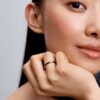 Ring mit schwarzem Emaille und Steinen – 14-karätige Vergoldung Ring mit schwarzem Emaille und Steinen – 14-karätige Vergoldung
