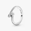 Ring mit zwei funkelnden Herzen aus Sterlingsilber Ring mit zwei funkelnden Herzen aus Sterlingsilber