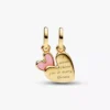 Rosa teilbarer Dangle Charm „Mutter & Tochter“ mit 14-karätiger Vergoldung Rosa teilbarer Dangle Charm „Mutter & Tochter“ mit 14-karätiger Vergoldung