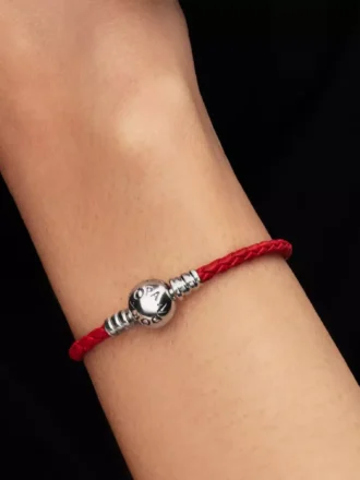 Rotes geflochtenes Lederarmband aus Sterlingsilber