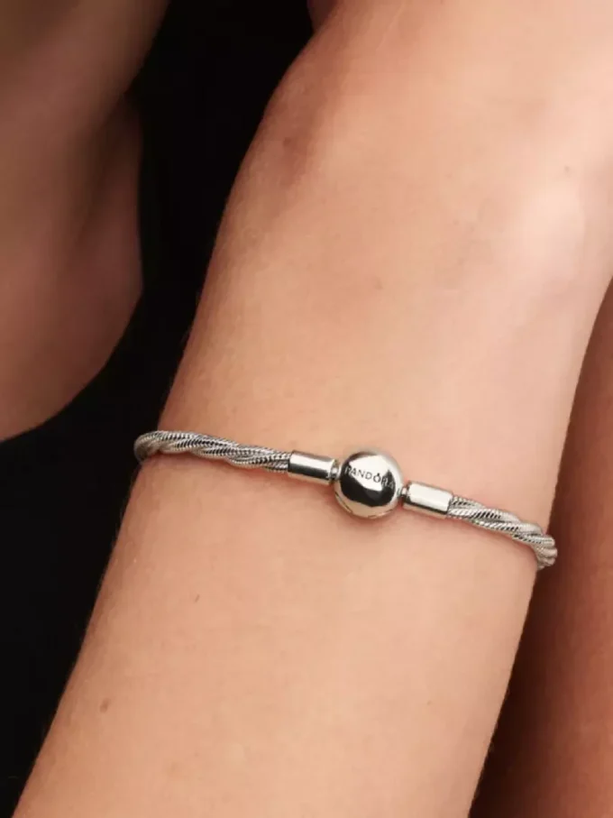 Runde Pandora-Verschluss-Snake Chain-Kette aus Sterlingsilber Runde Pandora-Verschluss-Snake Chain-Kette aus Sterlingsilber
