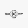 Runder funkelnder Ring aus Sterlingsilber Runder funkelnder Ring aus Sterlingsilber