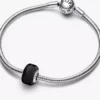 Schwarzer Mini-Murano-Glas-Charm aus Sterlingsilber Schwarzer Mini-Murano-Glas-Charm aus Sterlingsilber