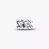 „Sis“-Charm aus Sterlingsilber „Sis“-Charm aus Sterlingsilber