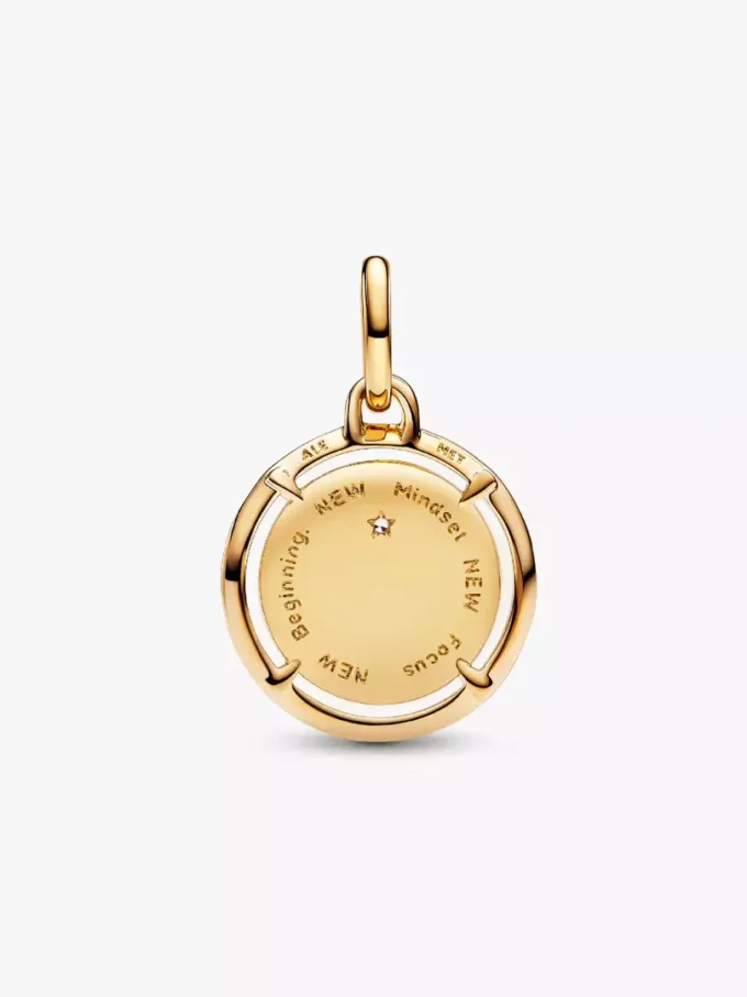 Skarabäus-Medaillon-Charm, 14-karätig vergoldet Skarabäus-Medaillon-Charm, 14-karätig vergoldet
