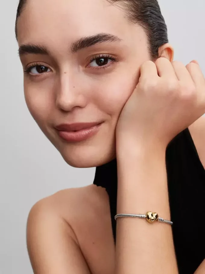 Snake Chain-Armband mit Herzverschluss aus Sterlingsilber, 14-karätig vergoldet Snake Chain-Armband mit Herzverschluss aus Sterlingsilber, 14-karätig vergoldet