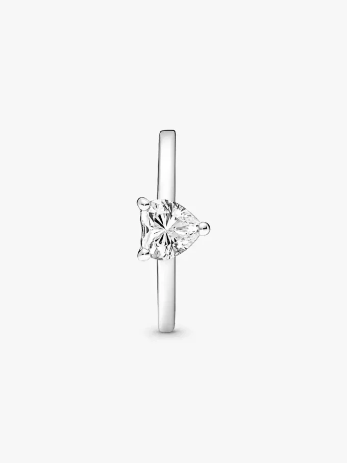 Sparkling Heart Solitaire Ring aus Sterlingsilber Sparkling Heart Solitaire Ring aus Sterlingsilber