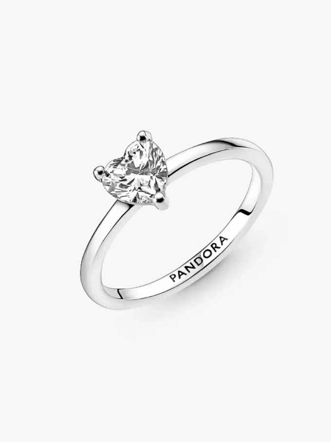 Sparkling Heart Solitaire Ring aus Sterlingsilber Sparkling Heart Solitaire Ring aus Sterlingsilber