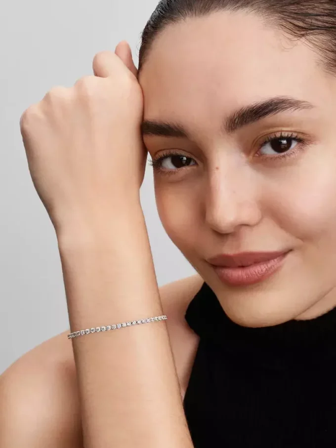 Sparkling Tennisarmband aus Sterlingsilber Sparkling Tennisarmband aus Sterlingsilber