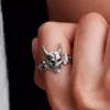 Stranger Things Hellfire Club Ring aus Sterlingsilber Stranger Things Hellfire Club Ring aus Sterlingsilber