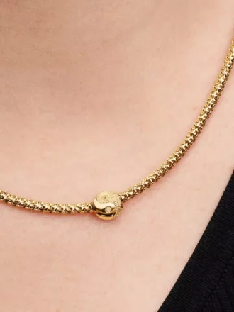 Strukturierter Yin-und-Yang-Mini-Charm, 14-karätig vergoldet
