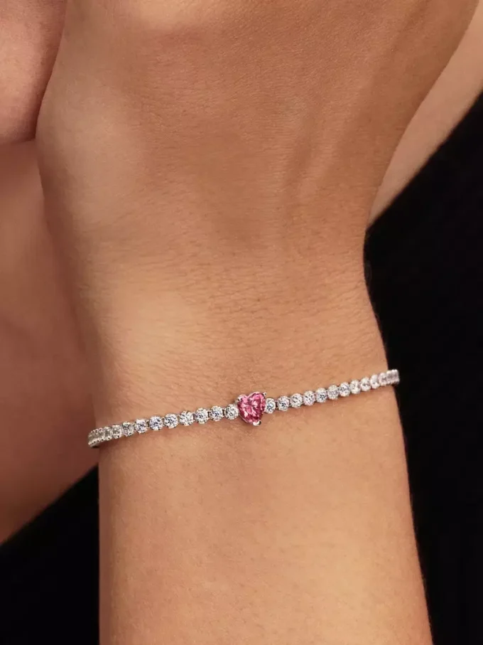 Tennisarmband mit funkelndem rosa Herz aus Sterlingsilber Tennisarmband mit funkelndem rosa Herz aus Sterlingsilber