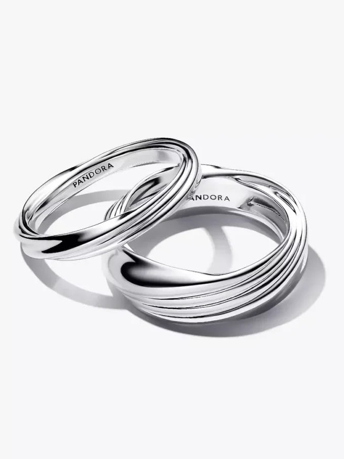 Verdrehter Doppelring aus Sterlingsilber Verdrehter Doppelring aus Sterlingsilber