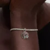 Weihnachtskranz-Dangle Charm aus Sterlingsilber