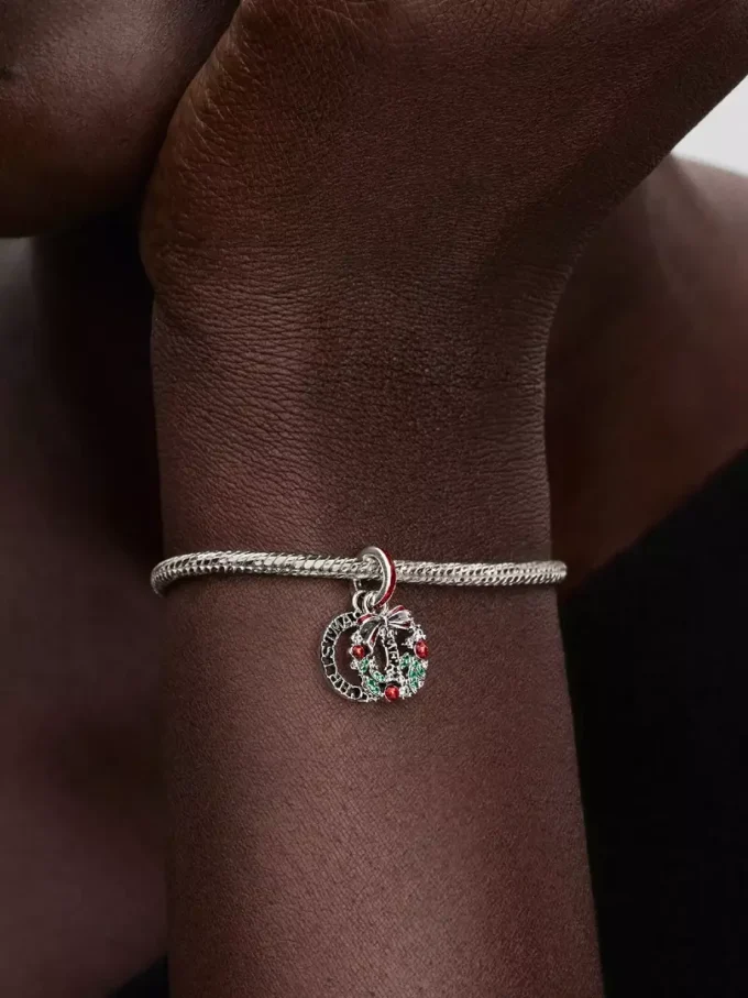 Weihnachtskranz-Dangle Charm aus Sterlingsilber