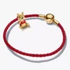 Winnie-the-Pooh-Armbänder-Set aus rotem und goldenem Leder, 2er-Set Winnie-the-Pooh-Armbänder-Set aus rotem und goldenem Leder, 2er-Set