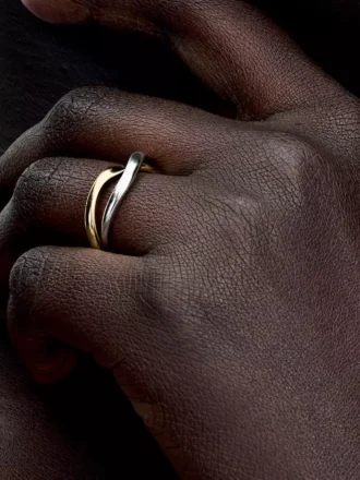 Zweifarbige Ringe mit ineinander verschlungenen Bändern aus Sterlingsilber, 14-karätig vergoldet